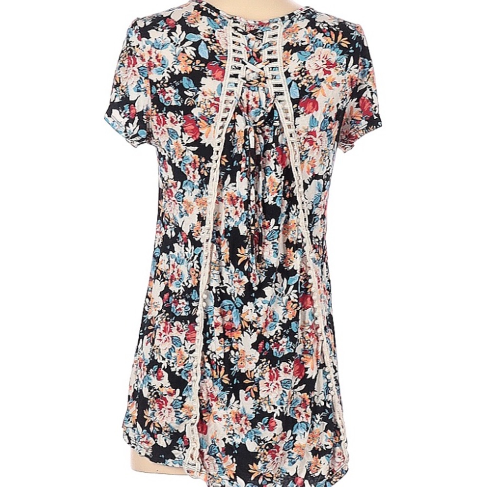 3/$10 floral shirt with detailed back